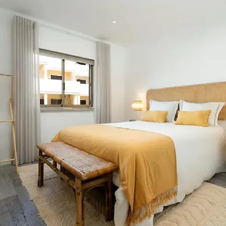 Superb Flat 200 From Beach, 10 Min To Downtown * Lagos