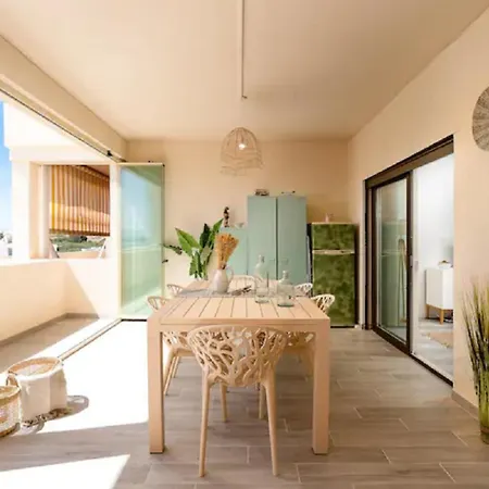 Superb Flat 200 From Beach, 10 Min To Downtown