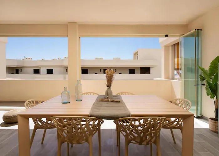 Lägenhet Superb Flat 200 From Beach, 10 Min To Downtown *