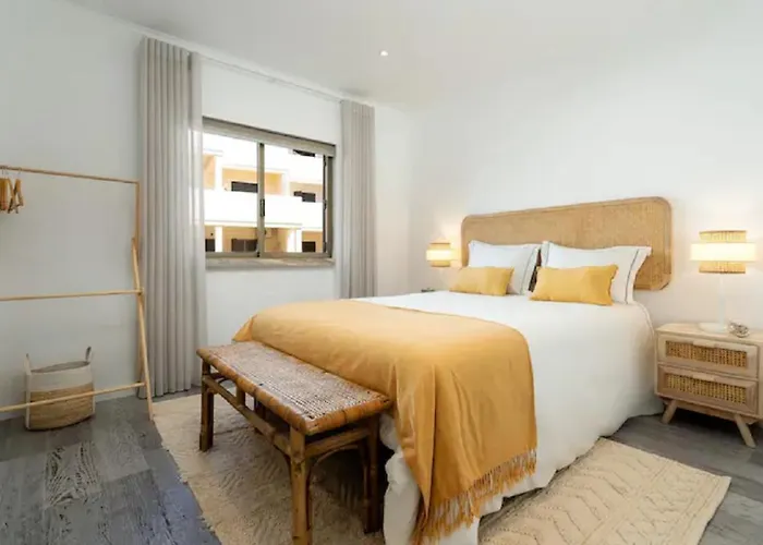 Superb Flat 200 From Beach, 10 Min To Downtown * Lagos