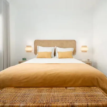 Superb Flat 200 From Beach, 10 Min To Downtown דירה לאגוּ‏ש