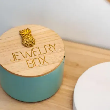 דירה Superb Flat 200 From Beach, 10 Min To Downtown