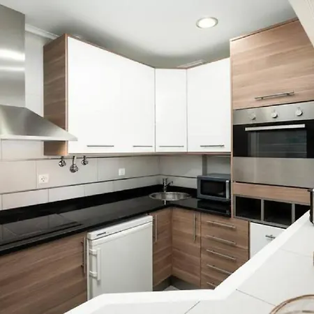 דירה Superb Flat 200 From Beach, 10 Min To Downtown לאגוּ‏ש