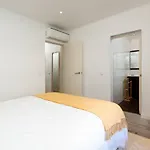 Superb Flat 200 From Beach, 10 Min To Downtown